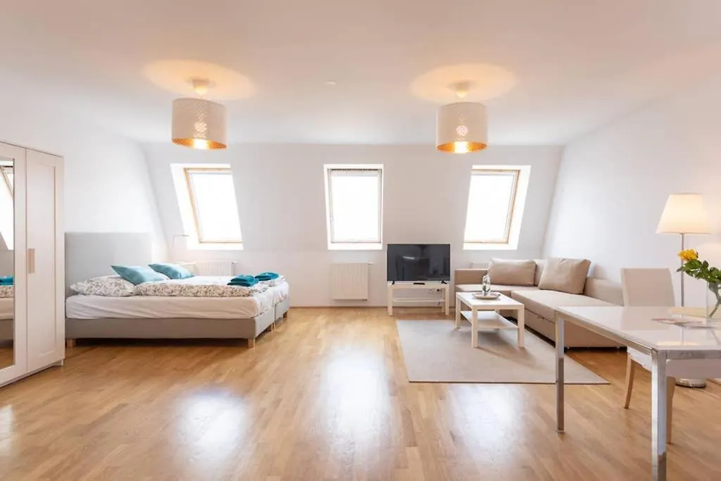 Moderner Comfort L Lf38 Vienna Austria